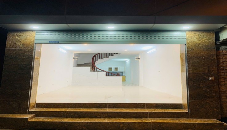 Bán nhà Khuyến Lương, Hoàng Mai 4 tầng, 37m2, 4 ngủ, đủ công năng, vị trí trung tâm, dân sinh
